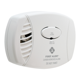 BRK CO605B First Alert 120V AC Plug-In Carbon Monoxide Alarm with 9V Battery Backup